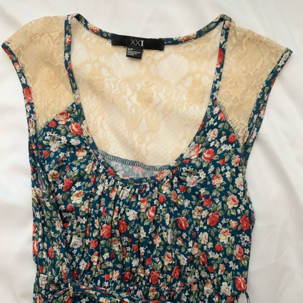 Floral vintage dress